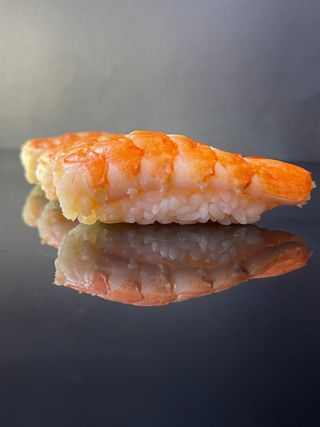 Суші з креветкою