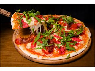 З італійськими ковбасками 30 см