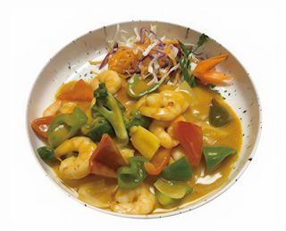 Langostino con salsa curry thai amarillo