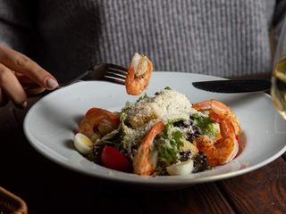 Салат Cezario з креветкою (280g)