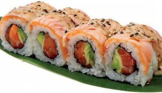 146 Uramaki Salmone special roll