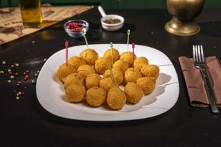 Crochete de cașcaval cu măsline