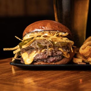 Spicy Jalapeño Cheeseburger