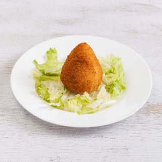 Arancino al prosciutto e mozzarella