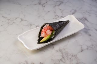Temaki amaebi gambero crudo