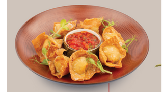 47.Kruche pierożki wonton nadziewane wieprzowiną(180g)