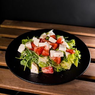 Интересна салата (350 гр)