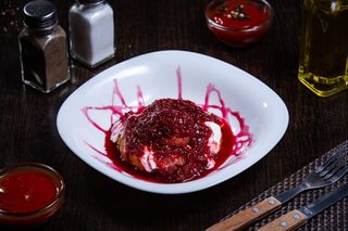 Papanasi cu gem si frisca