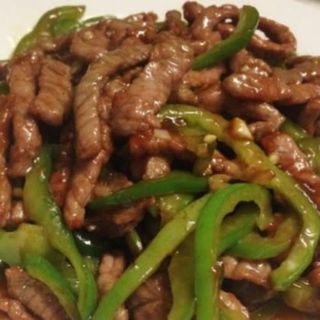 Ternera Con Pimientos Verde