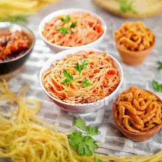 Спагети с доматен сос (400г)