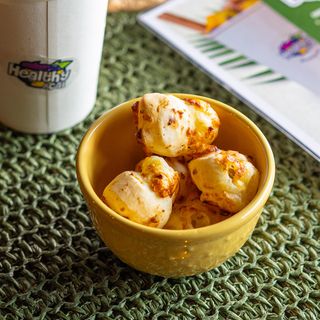 Mini Pão de Queijo