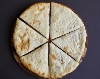 ლობიანი იმერული 6 ნაჭრიანი