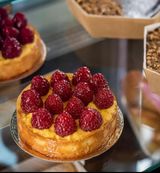 Tartă cu vanilie și zmeură