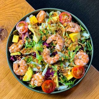 Salada de Camarão