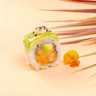 SALMAO ABACATE ROLL