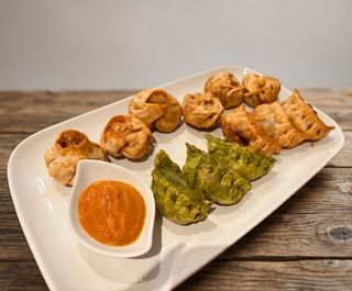 Momo Misto Frito