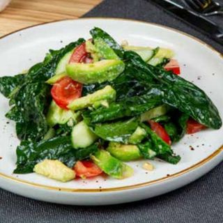 Авокадо со шпинатом