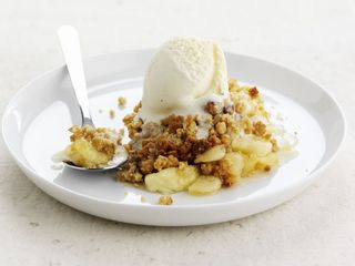 Apple Crumble with Vanilla Ice Cream
