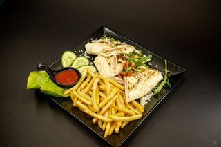 81. Tortilja- Bolognese, Pomfrit