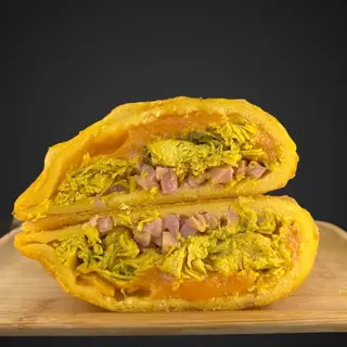Empanada  cordon bleu de pollo