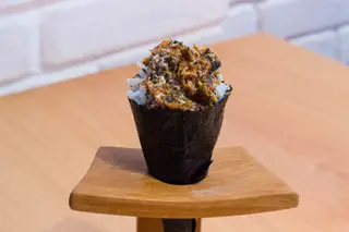Temaki Salmon Skin 
