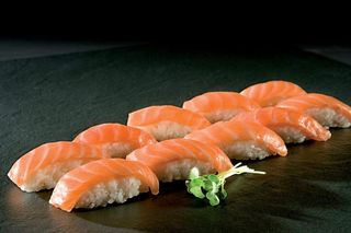 Nigiri salmone 10 pezzi