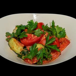 Салат погрузински с грецким орехом  (350гр)