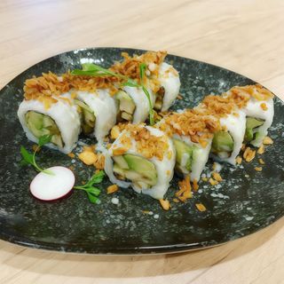 Pollo Con Aguacate Y Cebolla Frita (8 Pza.)