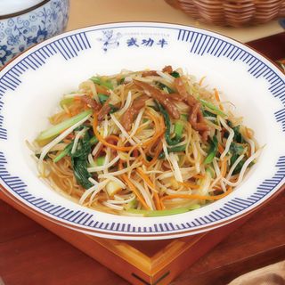 N14. Fideos De Arroz Con Ternera