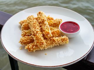 Сирні палички з ягідним соусом (250/50g)