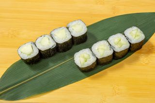 70 Hosomaki cetrioli