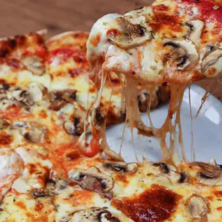 Pizza Ai Funghi