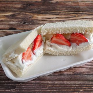 Strawberry Sandwich