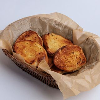 ЧЕСНОЧНЫЙ ХЛЕБ