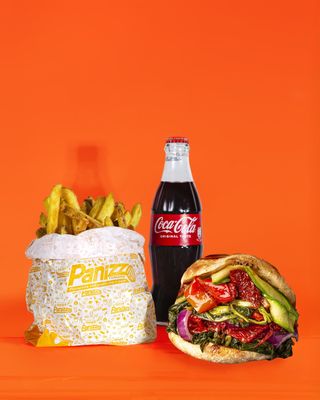 Menù Panizzo vegetariano + Patatine + Coca-Cola