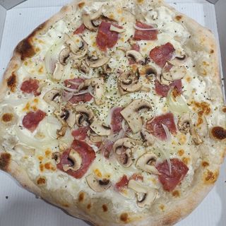 pizza carbonara
