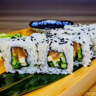 Ролл "Аляска"