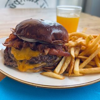 Hamburguesa Doble Bacon Cheeseburger