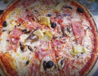 Pizza Cuatro Estaciones (35 Cm.)