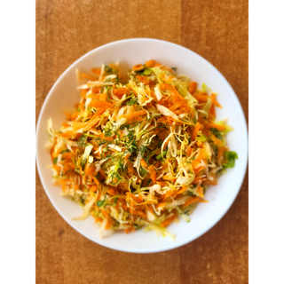 Салата Зеле с моркови (300г)