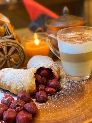 WIŚNIA rogalik Dostawa/Zam.