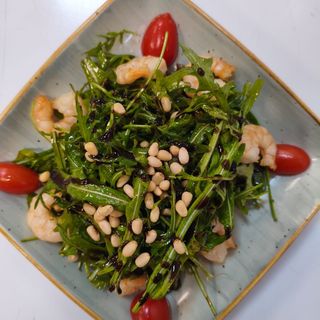 Руккола с креветками 