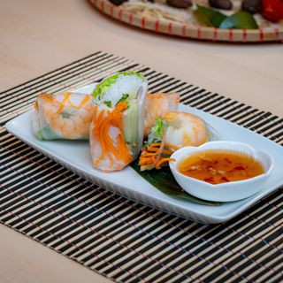 102-Pachetele de primavara cu creveti & mango