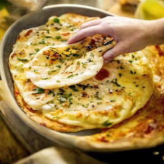 Garlic naan