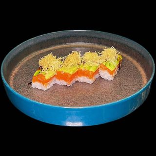  Sushi club roll 
