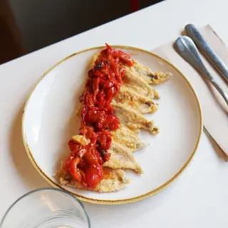 Anchoa rebozada con pimientos