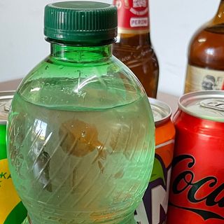 Acqua frizzante piccola