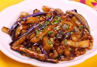 86.Berenjena con carne picante
