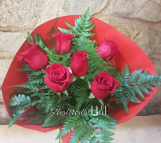Ramo Seis Rosas