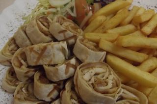 Kebab Rollsy na talerzu